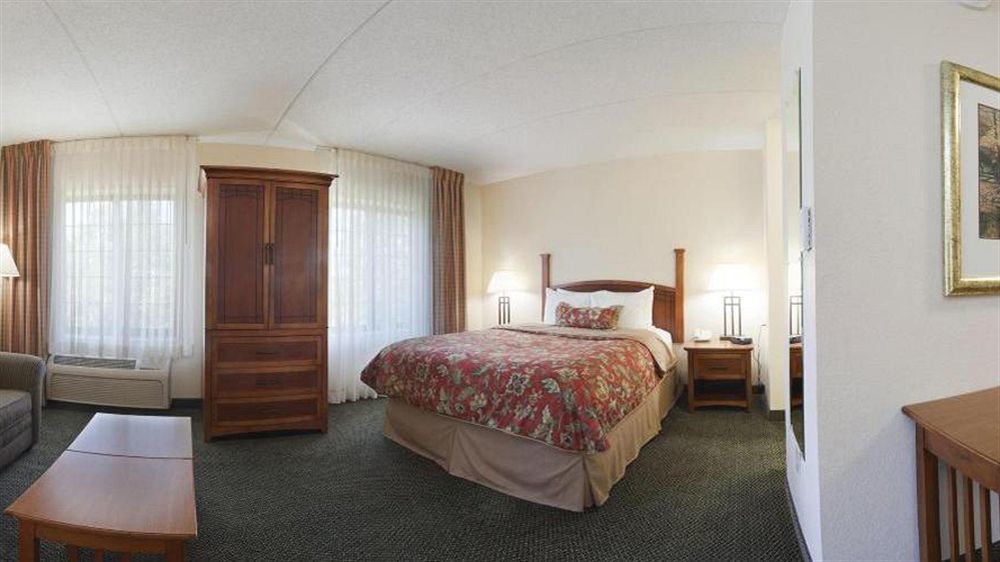 Staybridge Suites Wilmington-Newark By Ihg Екстериор снимка