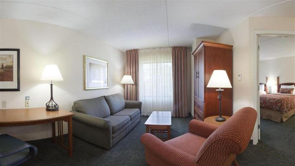 Staybridge Suites Wilmington-Newark By Ihg Екстериор снимка