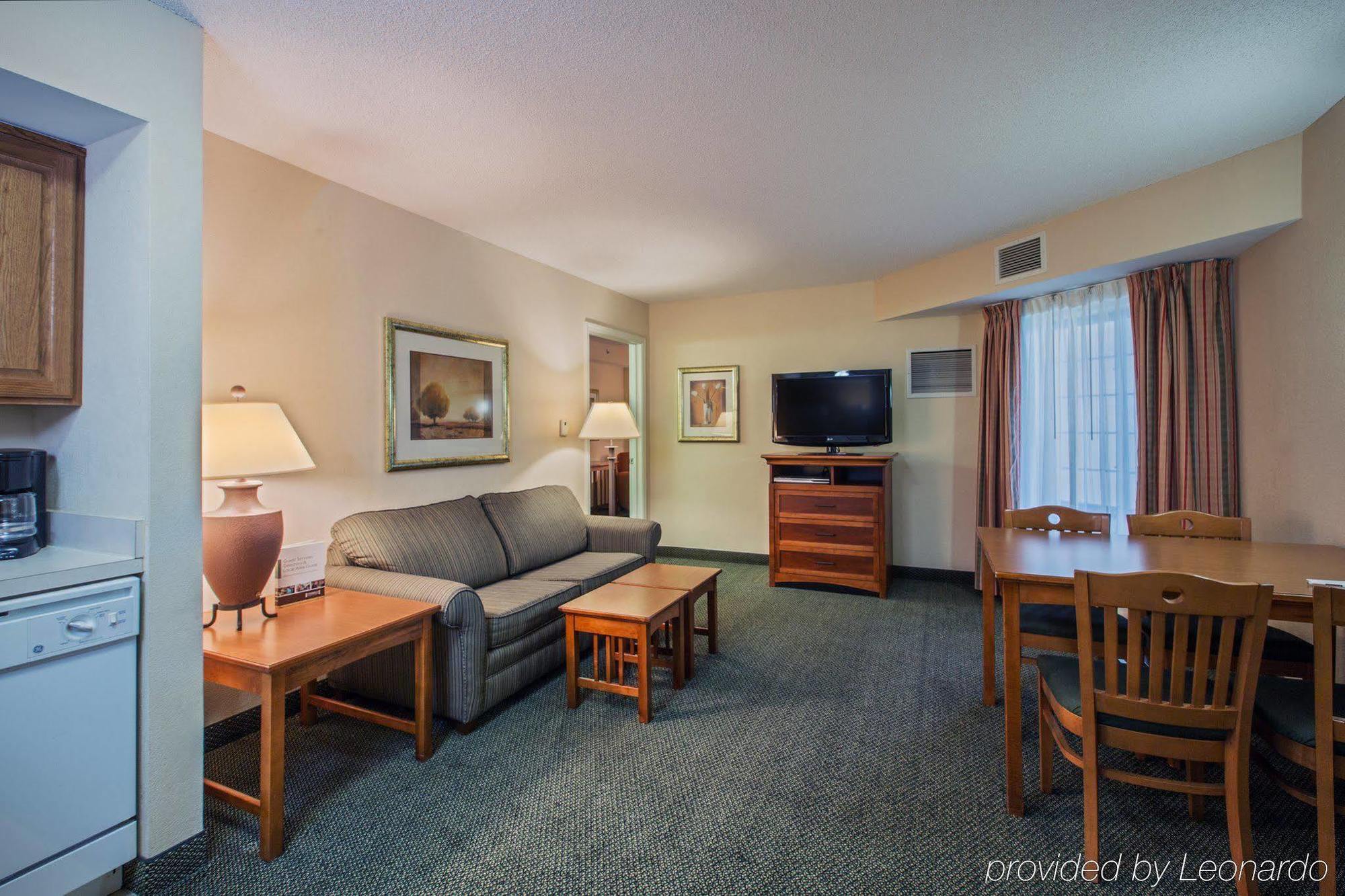 Staybridge Suites Wilmington-Newark By Ihg Екстериор снимка