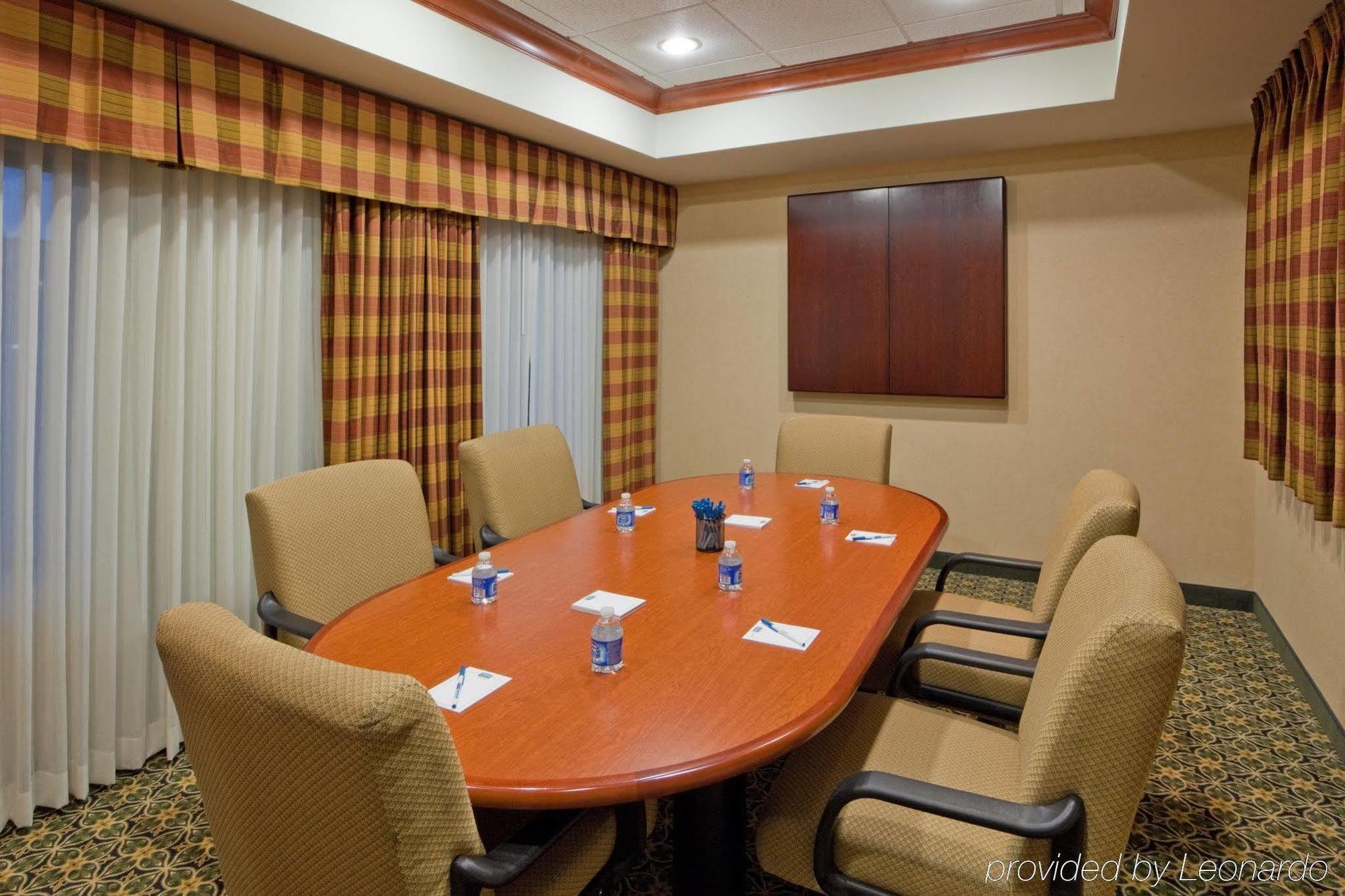 Staybridge Suites Wilmington-Newark By Ihg Съоръжения снимка