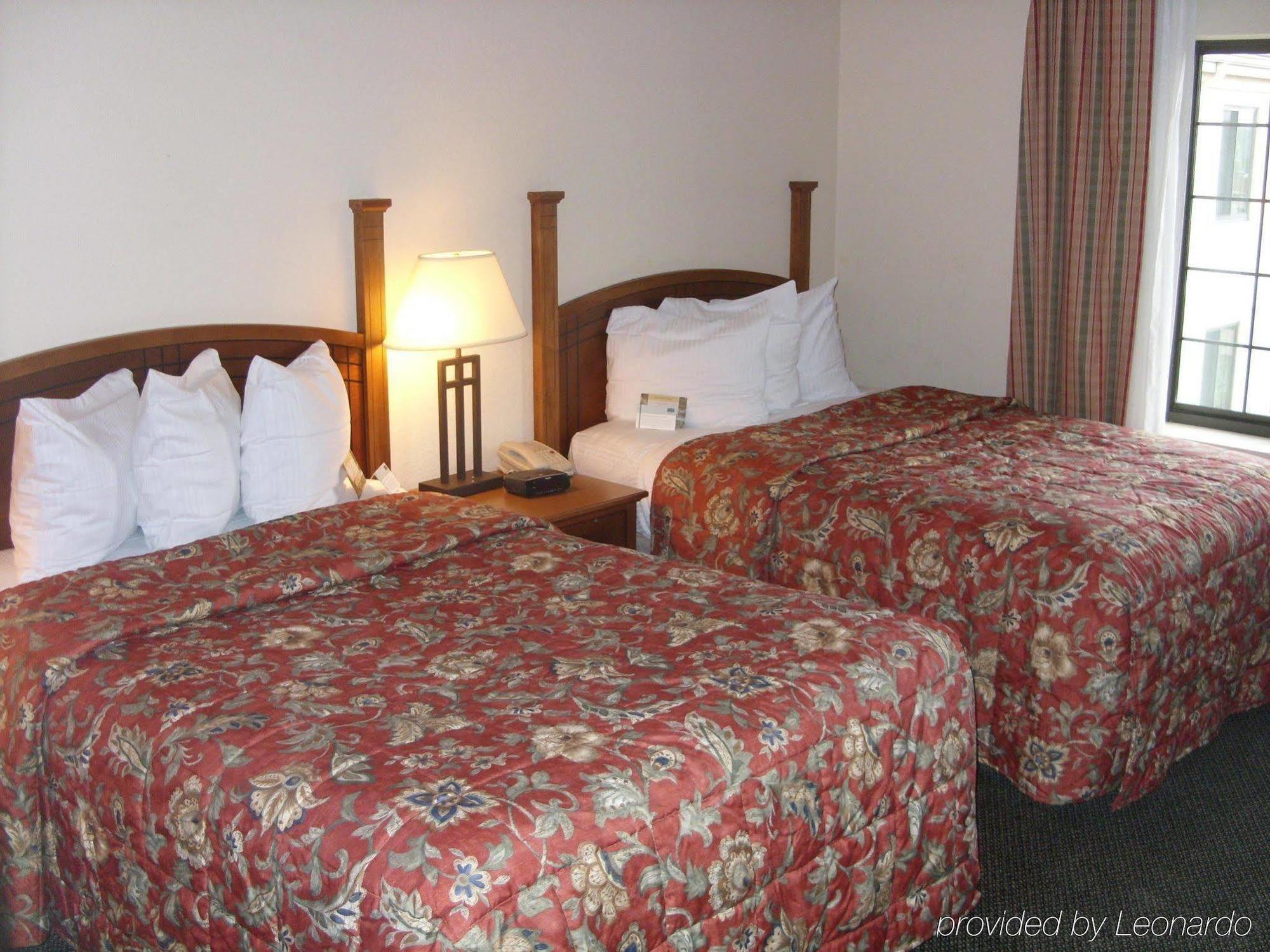 Staybridge Suites Wilmington-Newark By Ihg Стая снимка