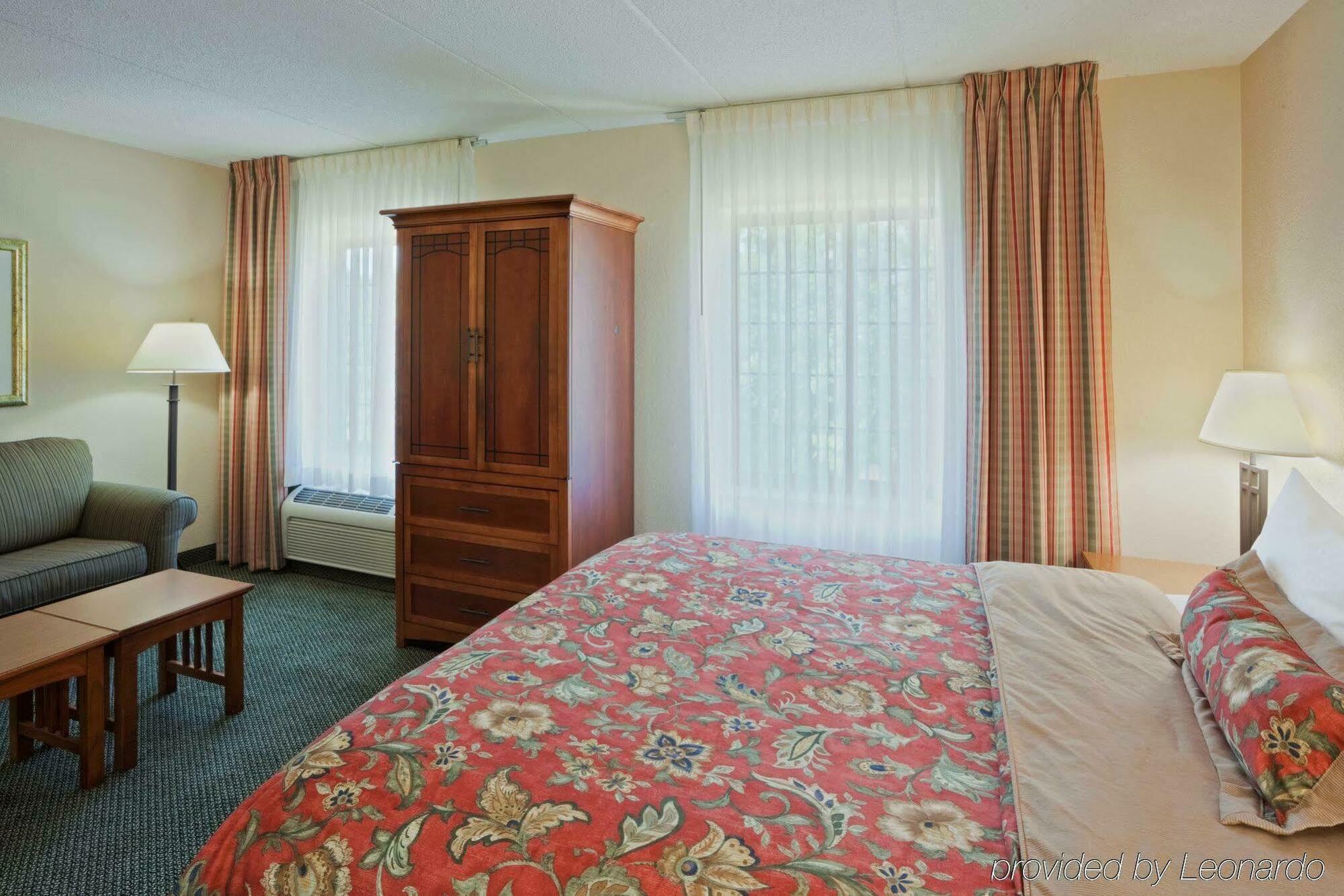 Staybridge Suites Wilmington-Newark By Ihg Стая снимка